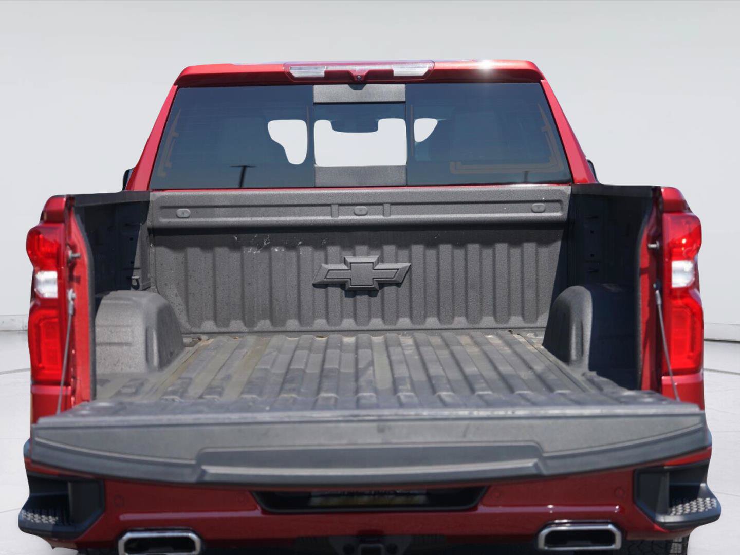 Used 2025 Chevrolet Silverado 1500 High Country AWD/4WD image 31