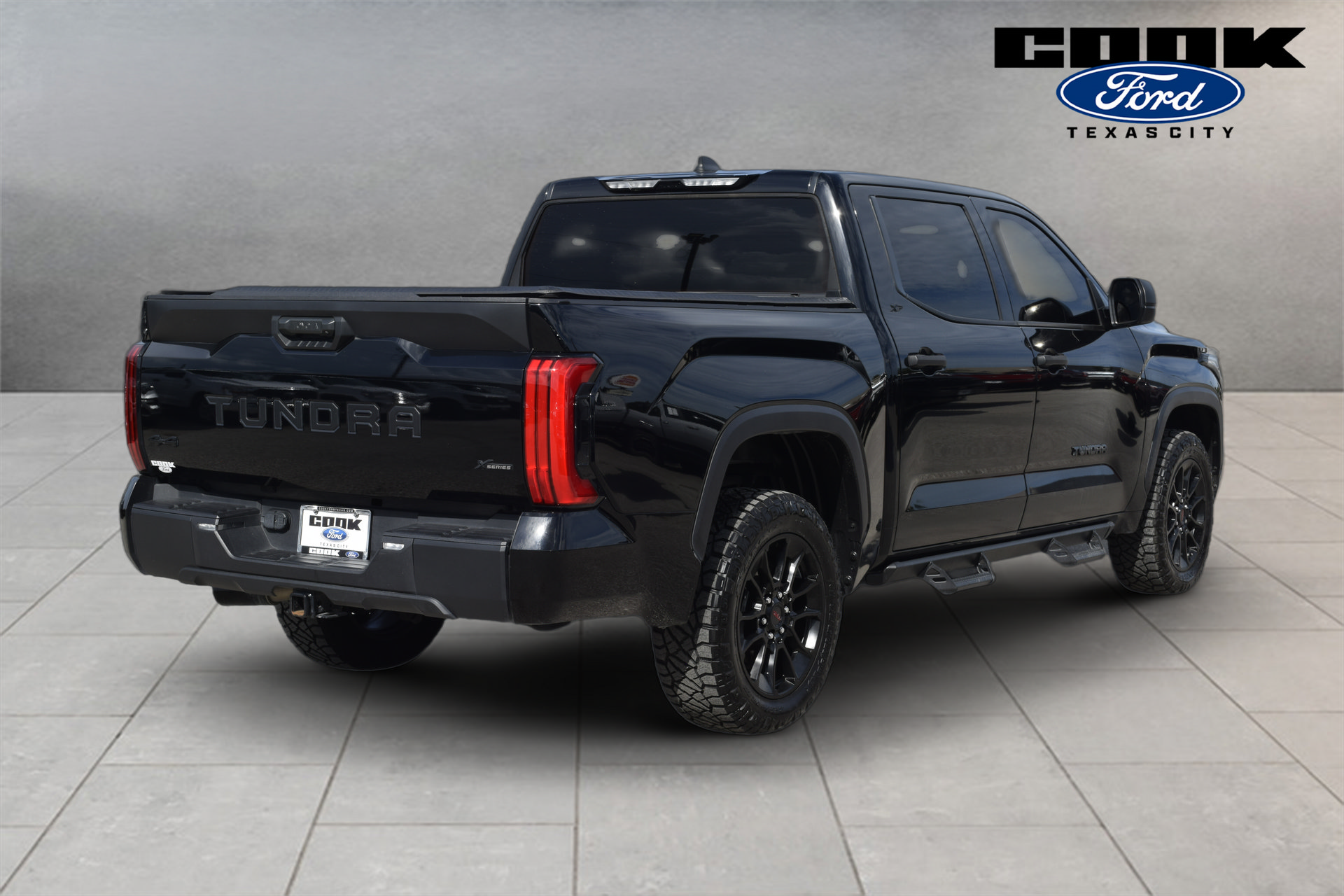 Used 2024 Toyota Tundra SR5 AWD/4WD image 3