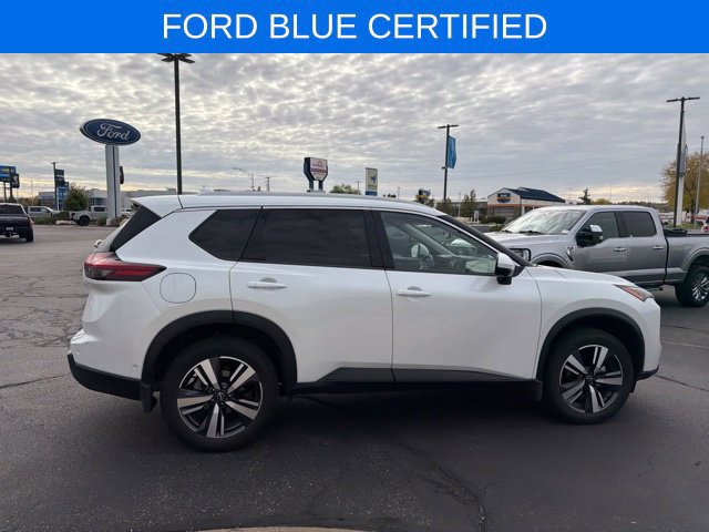 Used 2025 Nissan Rogue SL w/ SL Premium Package AWD/4WD image 4