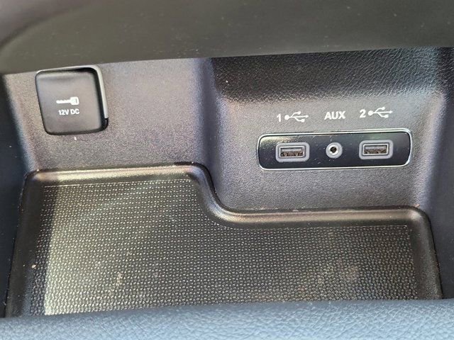 Used 2018 Dodge Durango GT image 32