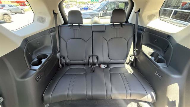 Used 2025 Honda Pilot Elite image 29