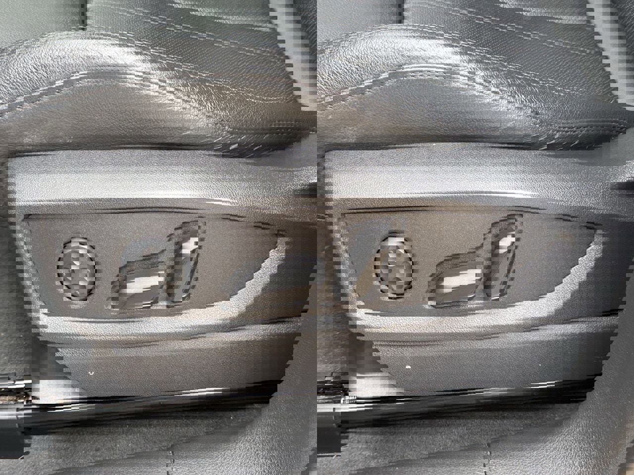 Used 2018 Audi SQ5 Prestige w/ Prestige Package image 27