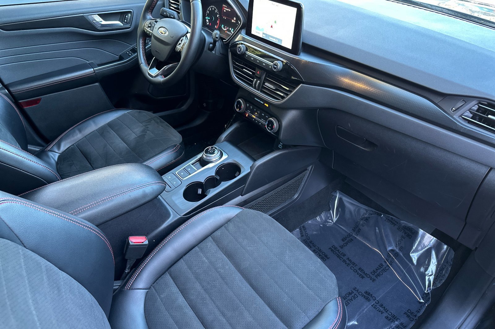 Certified 2022 Ford Escape SEL w/ SEL Stealth AWD Package image 16