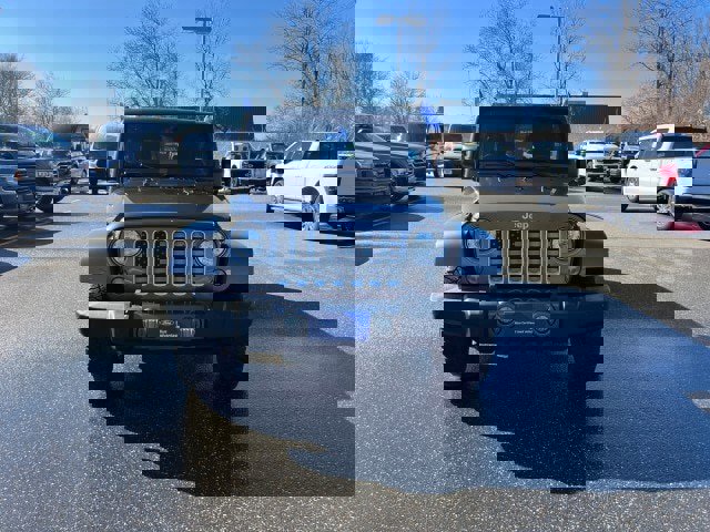 Used 2017 Jeep Wrangler Unlimited Sahara w/ Dual Top Group video 2