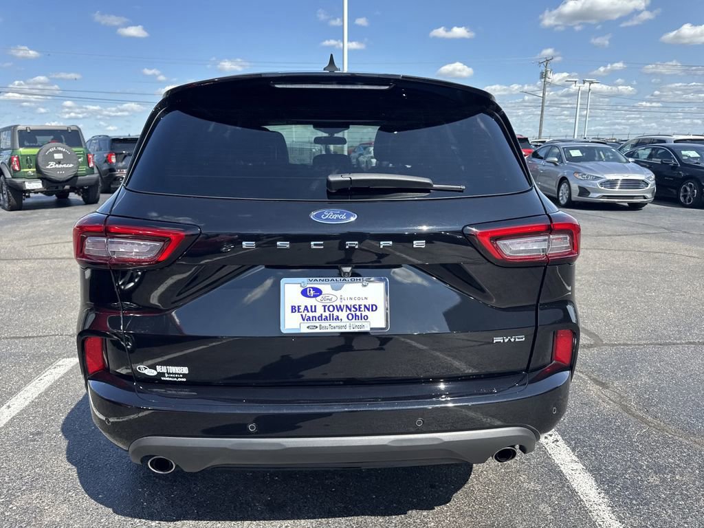 Certified 2023 Ford Escape ST-Line w/ Tech Pack #1 image 4