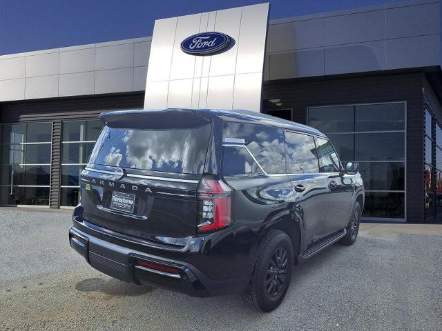 Used 2025 Nissan Armada SV AWD/4WD image 2