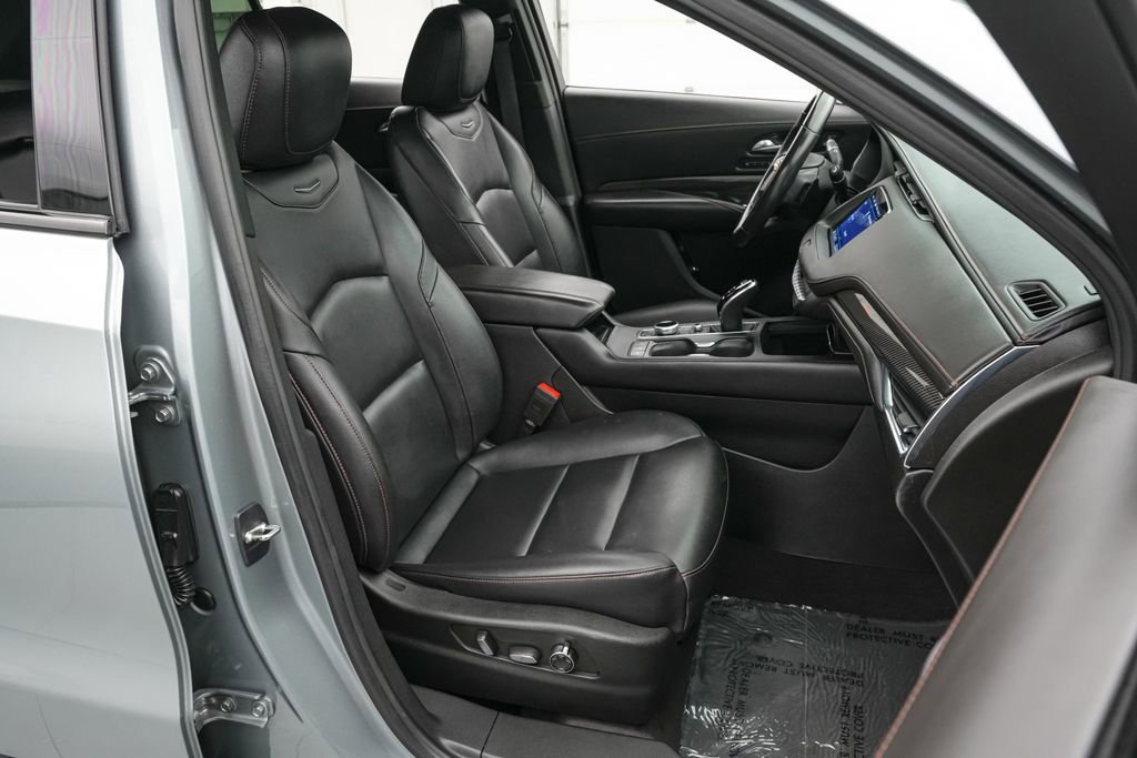 Used 2023 Cadillac XT4 Sport image 21