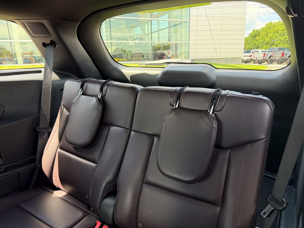 Certified 2025 Ford Explorer Platinum w/ LUX Leather Package AWD/4WD image 18