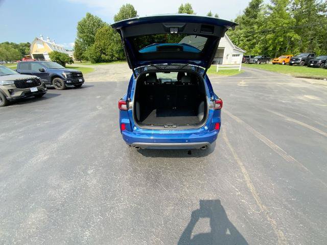 Certified 2023 Ford Escape ST-Line w/ Tech Pack #1 AWD/4WD image 23