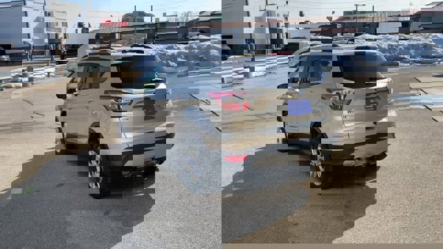 Certified 2017 Ford Escape SE w/ Equipment Group 201A image 8