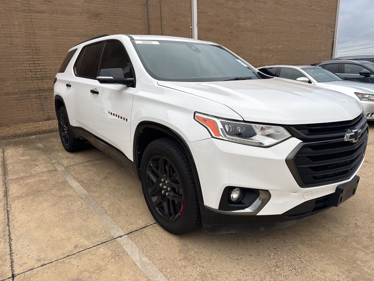 Used 2019 Chevrolet Traverse Premier w/ Redline Edition FWD image 3