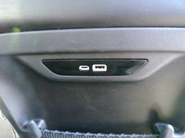 Used 2024 Chrysler Pacifica Touring-L FWD image 14