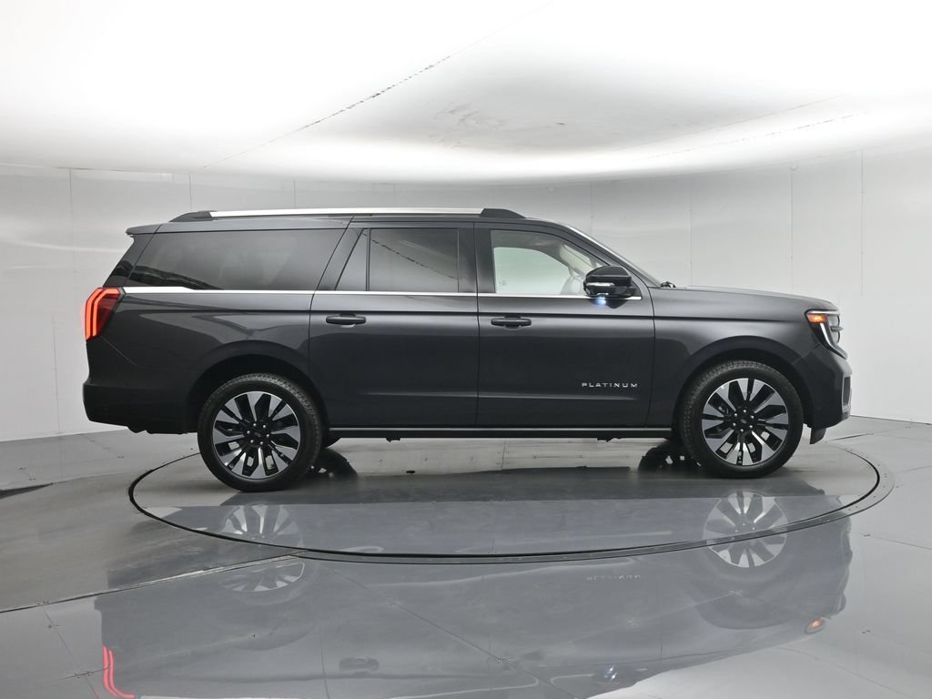 Certified 2025 Ford Expedition Max Platinum w/ Driver's Package AWD/4WD image 33