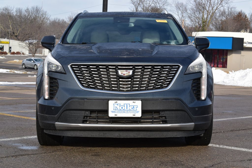 Used 2019 Cadillac XT4 Premium Luxury image 2