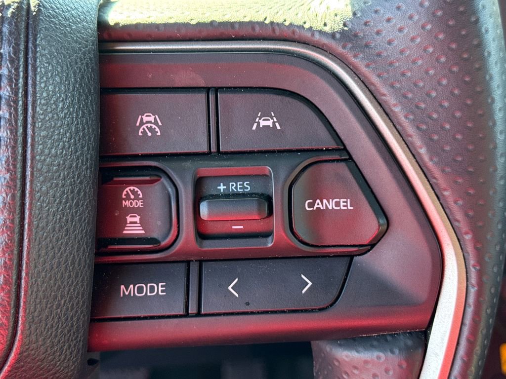Used 2025 Toyota 4Runner TRD Off-Road AWD/4WD image 25