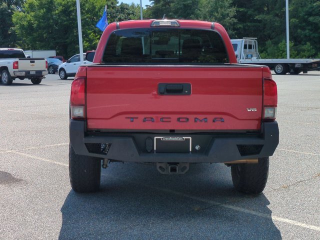 Used 2019 Toyota Tacoma TRD Off-Road AWD/4WD image 5