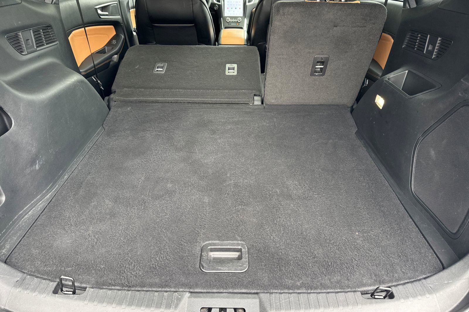 Certified 2024 Ford Edge Titanium w/ Titanium Elite Package image 12