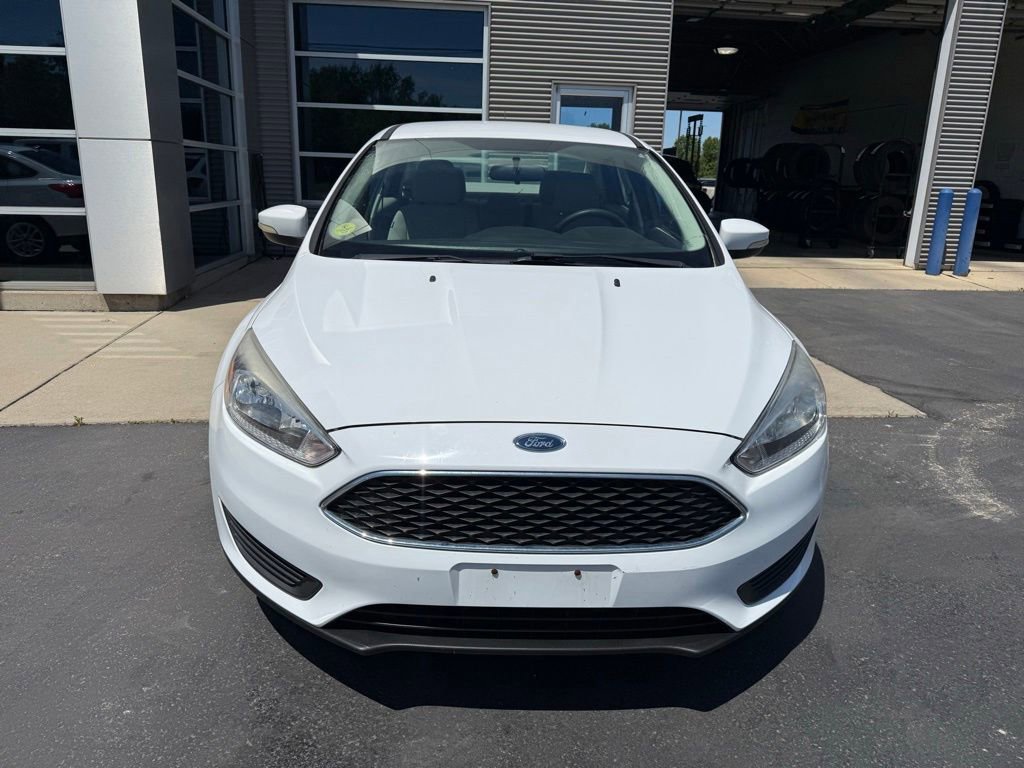 Certified 2017 Ford Focus SE FWD image 4