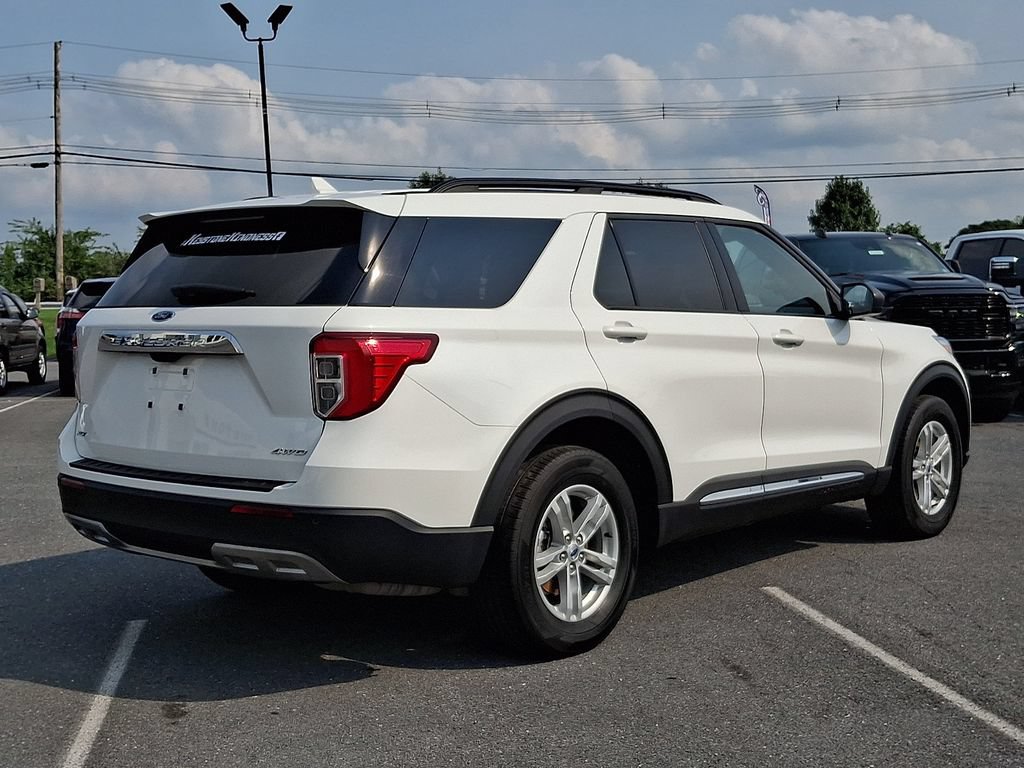 Certified 2023 Ford Explorer XLT w/ Equipment Group 202A AWD/4WD image 6