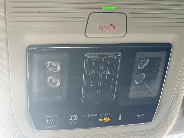 Used 2024 Volkswagen Atlas SEL Premium R-Line image 29