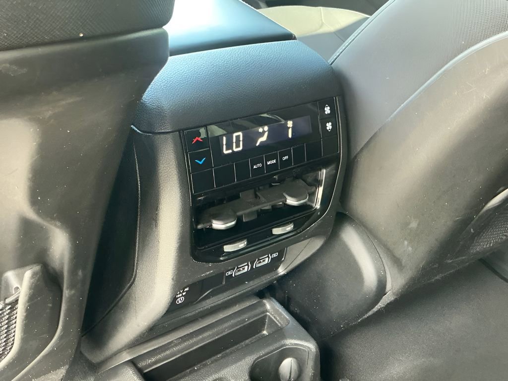 Used 2021 Jeep Grand Cherokee L Laredo w/ Luxury Tech Group I RWD image 21