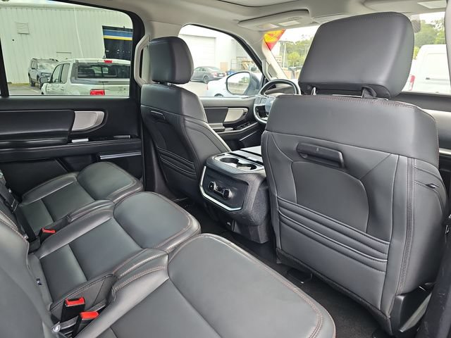 Certified 2025 Ford Expedition Active AWD/4WD image 13