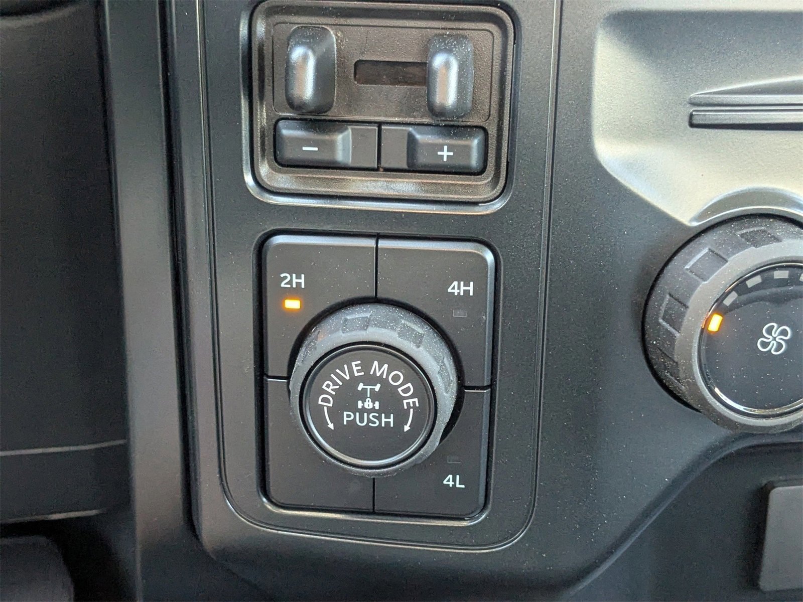 Certified 2025 Ford F150 XL w/ Tow/Haul Package image 24