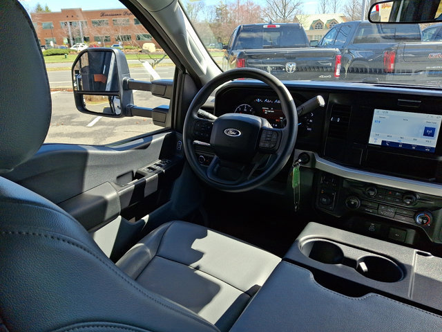 Certified 2025 Ford F550 L Pack Mason Dump w/ XL Chrome Package image 13