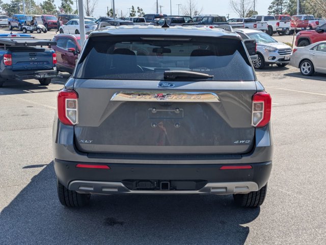 Certified 2023 Ford Explorer XLT w/ Equipment Group 202A image 4