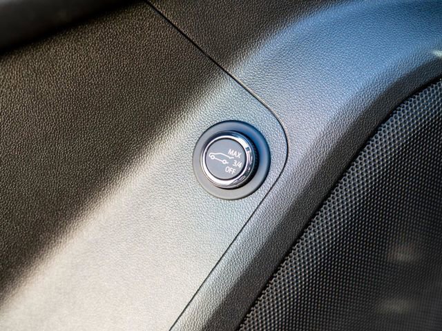 Used 2023 GMC Acadia Denali w/ Black Diamond Edition image 10