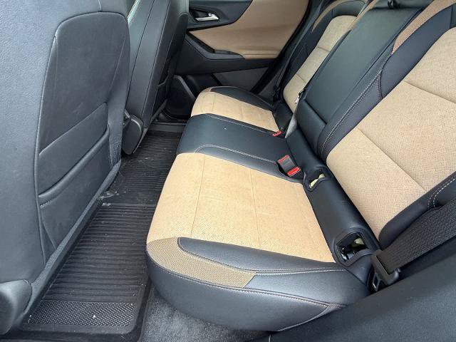 Used 2025 Chevrolet Equinox ACTIV w/ Safety and Technology Package FWD image 10