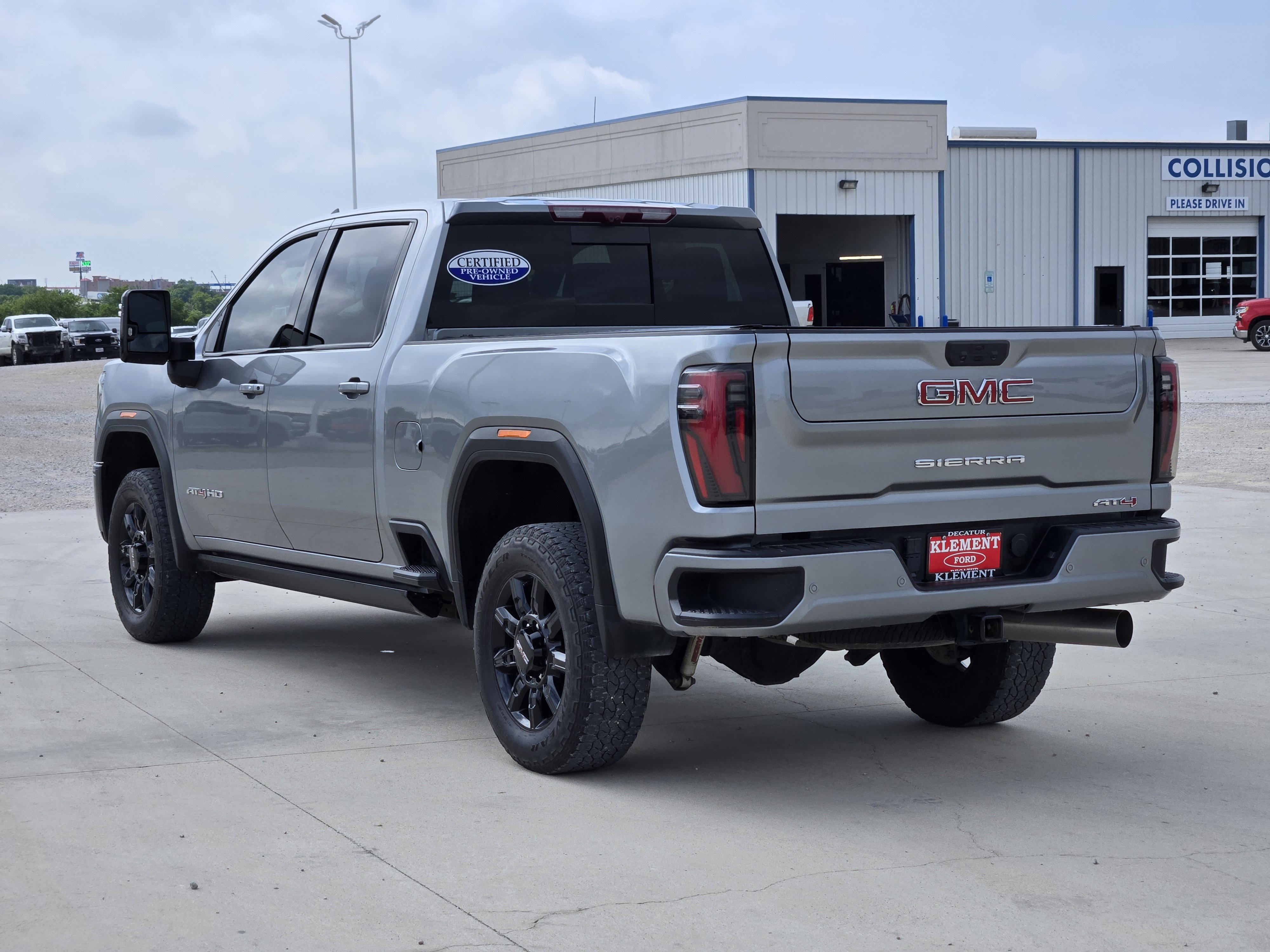 Used 2024 GMC Sierra 2500 AT4 w/ AT4 Premium Plus Package AWD/4WD image 5
