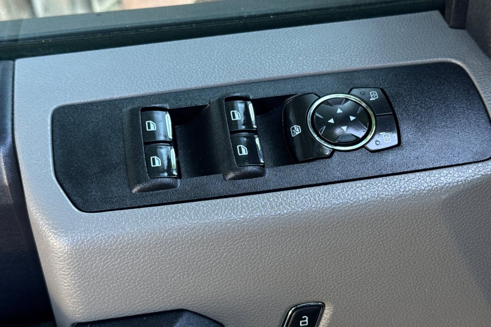 Certified 2022 Ford F350 XL w/ STX Appearance Package AWD/4WD image 13