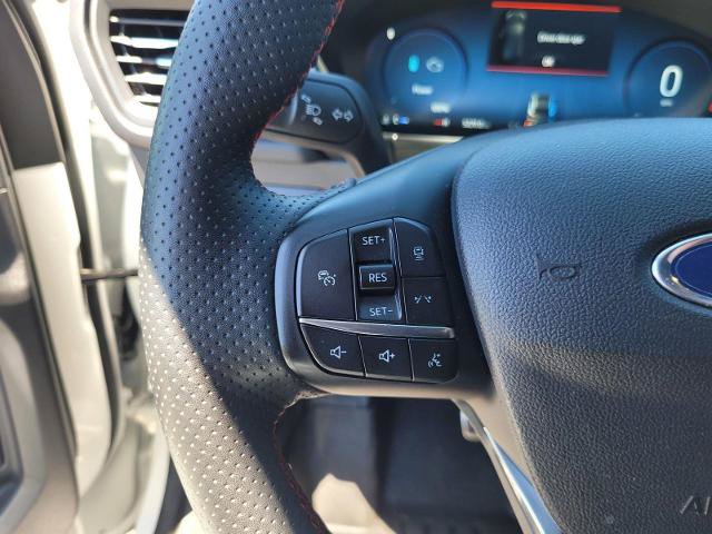 Certified 2023 Ford Escape ST-Line Elite AWD/4WD image 33