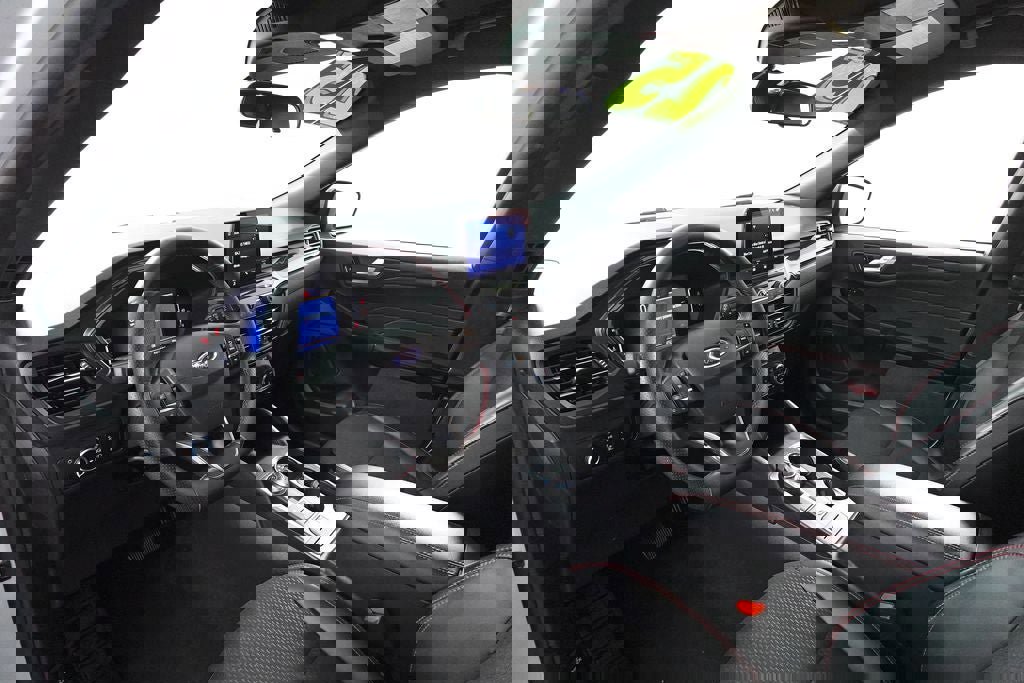 Certified 2025 Ford Escape ST-Line image 13