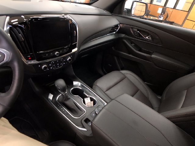 Used 2023 Chevrolet Traverse High Country AWD/4WD image 19