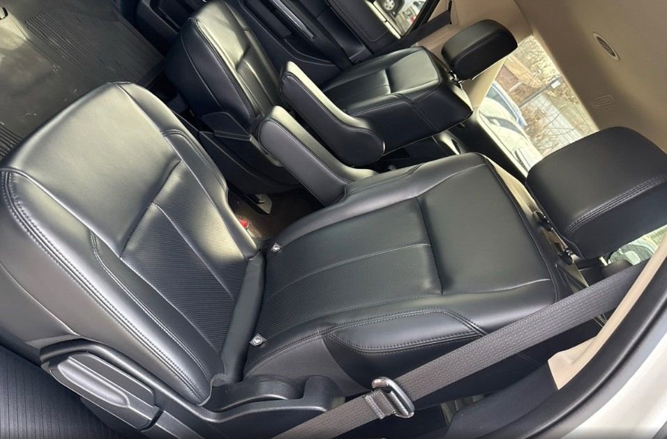 Certified 2022 Ford Expedition XLT image 6