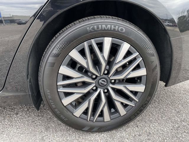 Used 2025 Nissan Altima 2.5 SV image 10