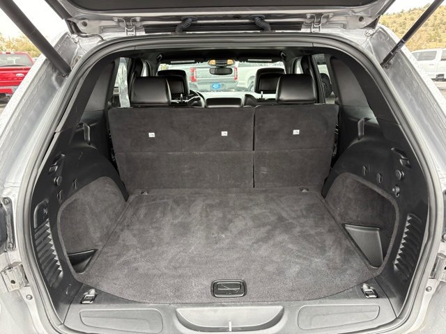 Used 2020 Jeep Grand Cherokee Altitude image 14