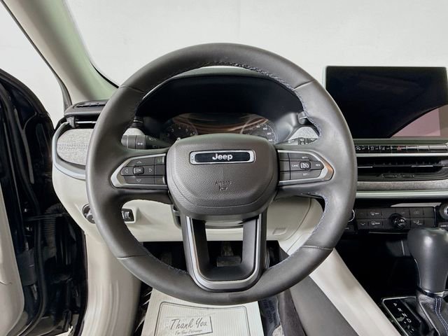 Used 2022 Jeep Compass Latitude image 11