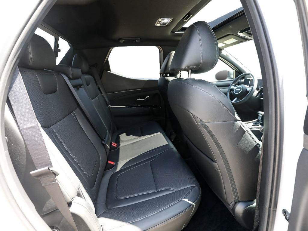 Used 2025 Hyundai Santa Cruz SEL AWD/4WD image 23