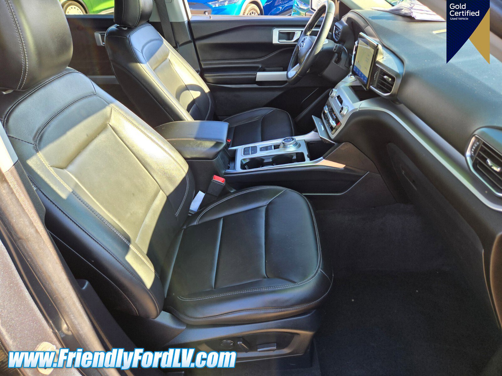 Certified 2022 Ford Explorer XLT w/ Equipment Group 202A image 16