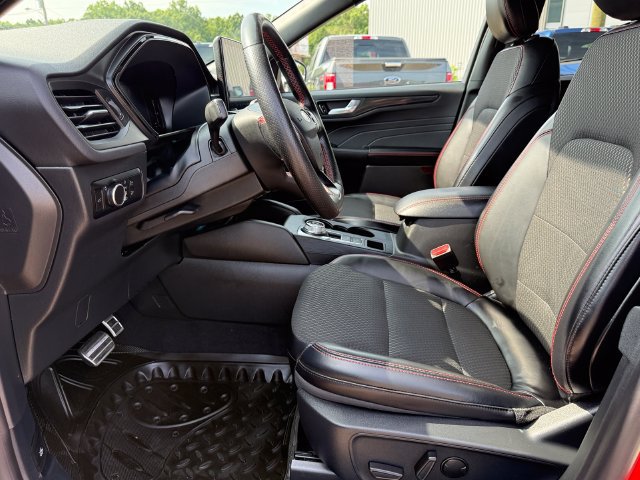Certified 2024 Ford Escape ST-Line w/ Tech Pack #1 FWD image 19