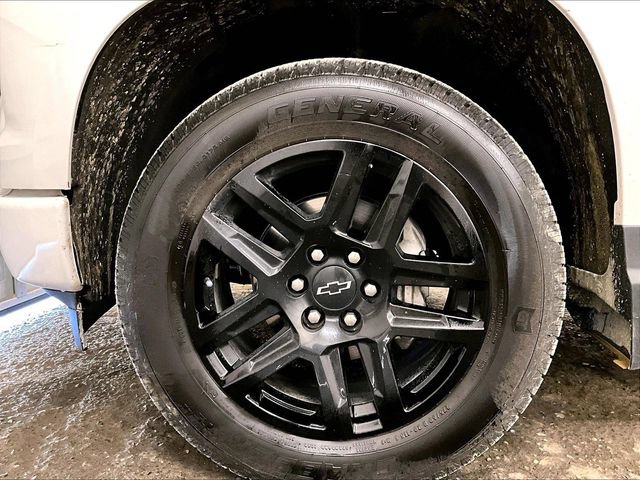 Used 2024 Chevrolet Silverado 1500 Custom AWD/4WD image 8