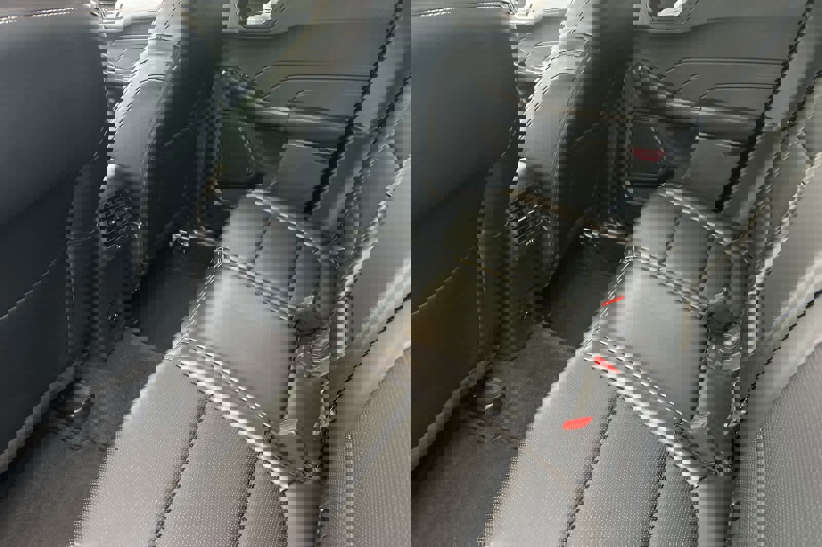 Certified 2025 Ford Escape Platinum image 10