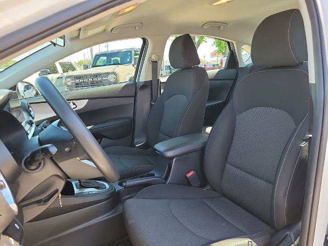 Used 2023 Kia Forte LXS w/ LXS Technology Package FWD image 11