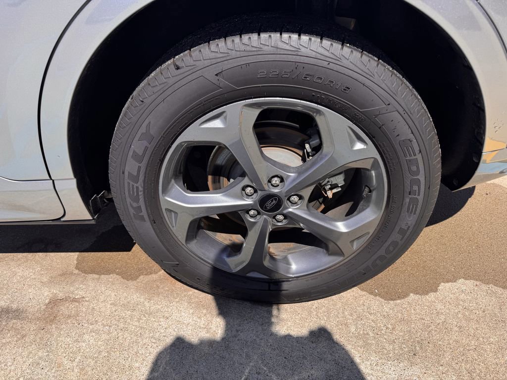 Certified 2023 Ford Escape ST-Line image 6