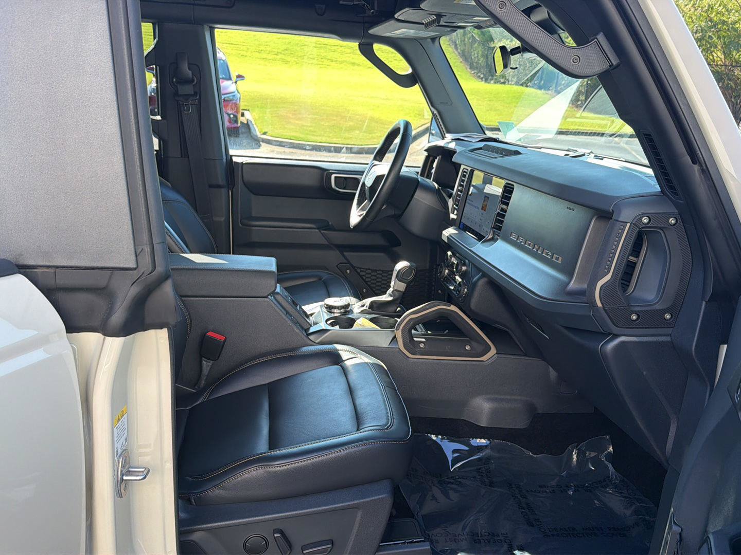 Certified 2026 Ford Bronco Badlands AWD/4WD image 13
