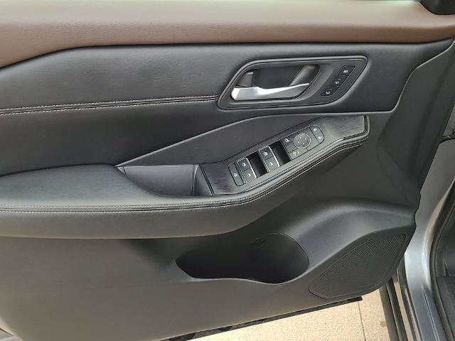 Used 2022 Nissan Rogue SL w/ SL Premium Package AWD/4WD image 21