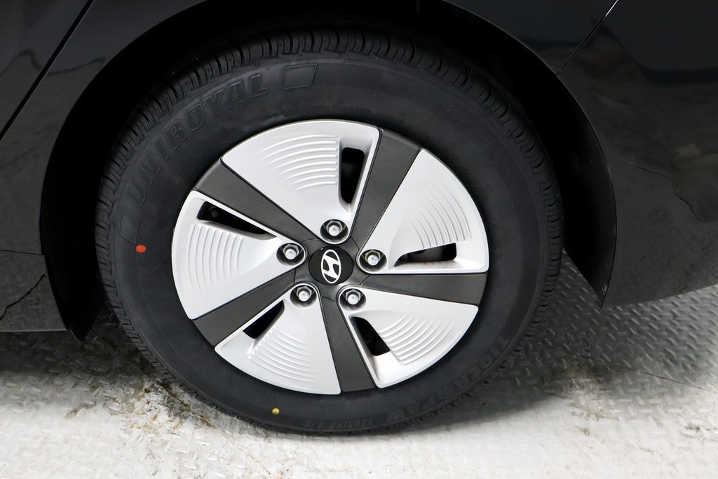 Used 2018 Hyundai Ioniq Blue image 18